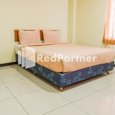Grand Kembar Hotel Mitra Reddoorz Bandung Eksteriør billede