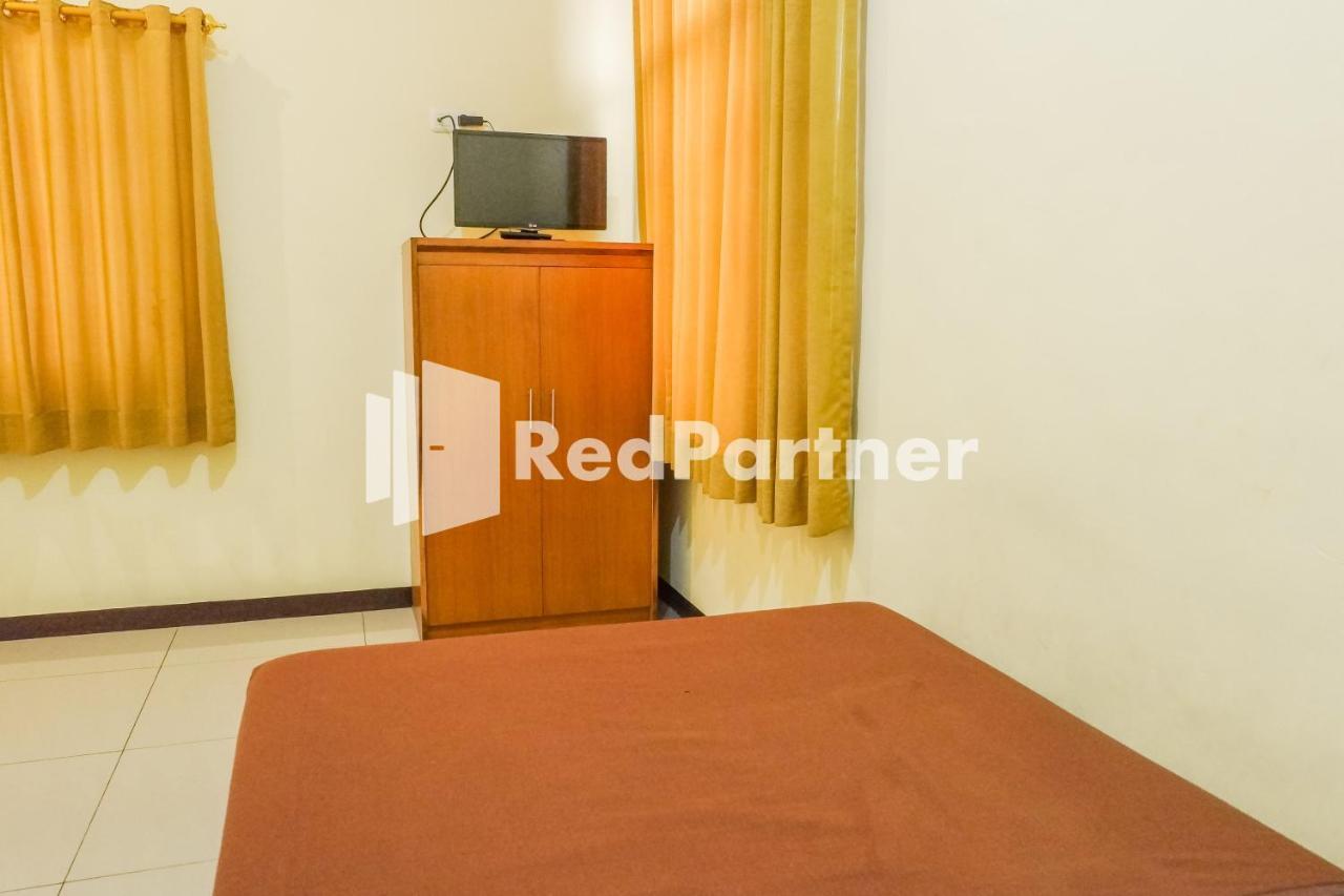 Grand Kembar Hotel Mitra Reddoorz Bandung Eksteriør billede